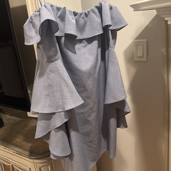 WAYF Kiera Off Shoulder Ruffle Dress - Picture 10 of 11